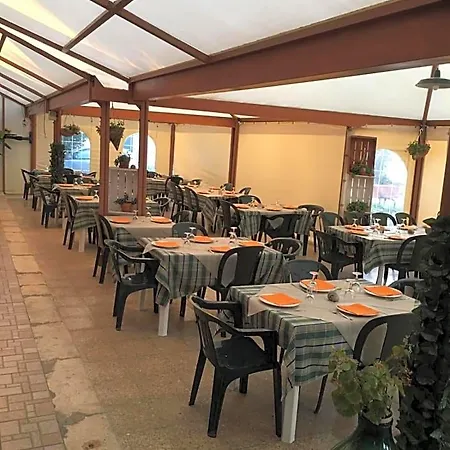 U' Fore Relax Garden לינה וארוחת בוקר נוצ'י